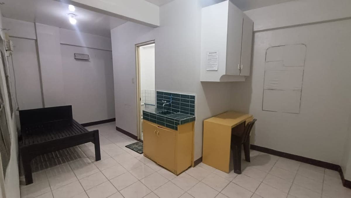 ROOM FOR RENT - photo 1
