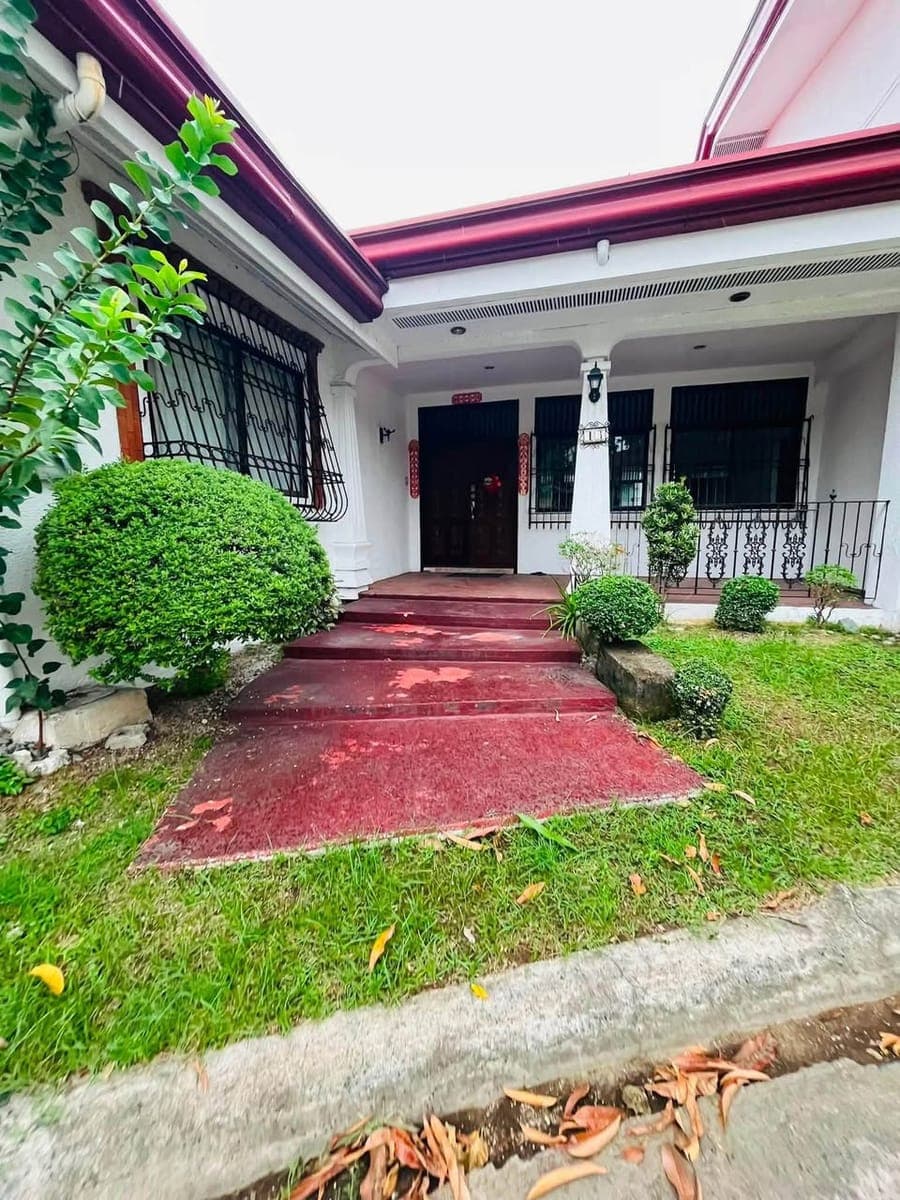 🏡 FOR RENT – Spacious 6-Bedroom House - photo 1