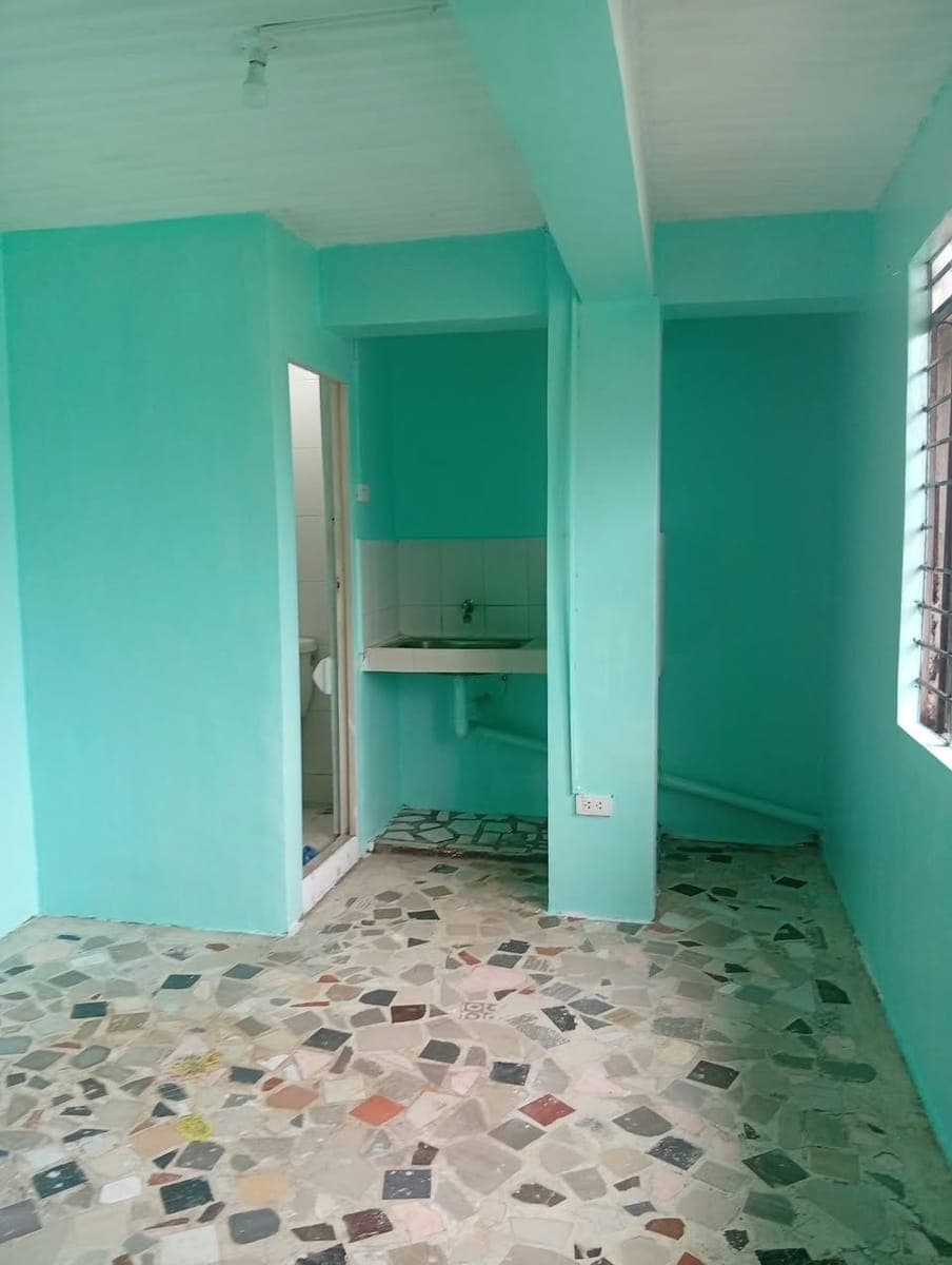 ROOM FOR RENT - photo 1