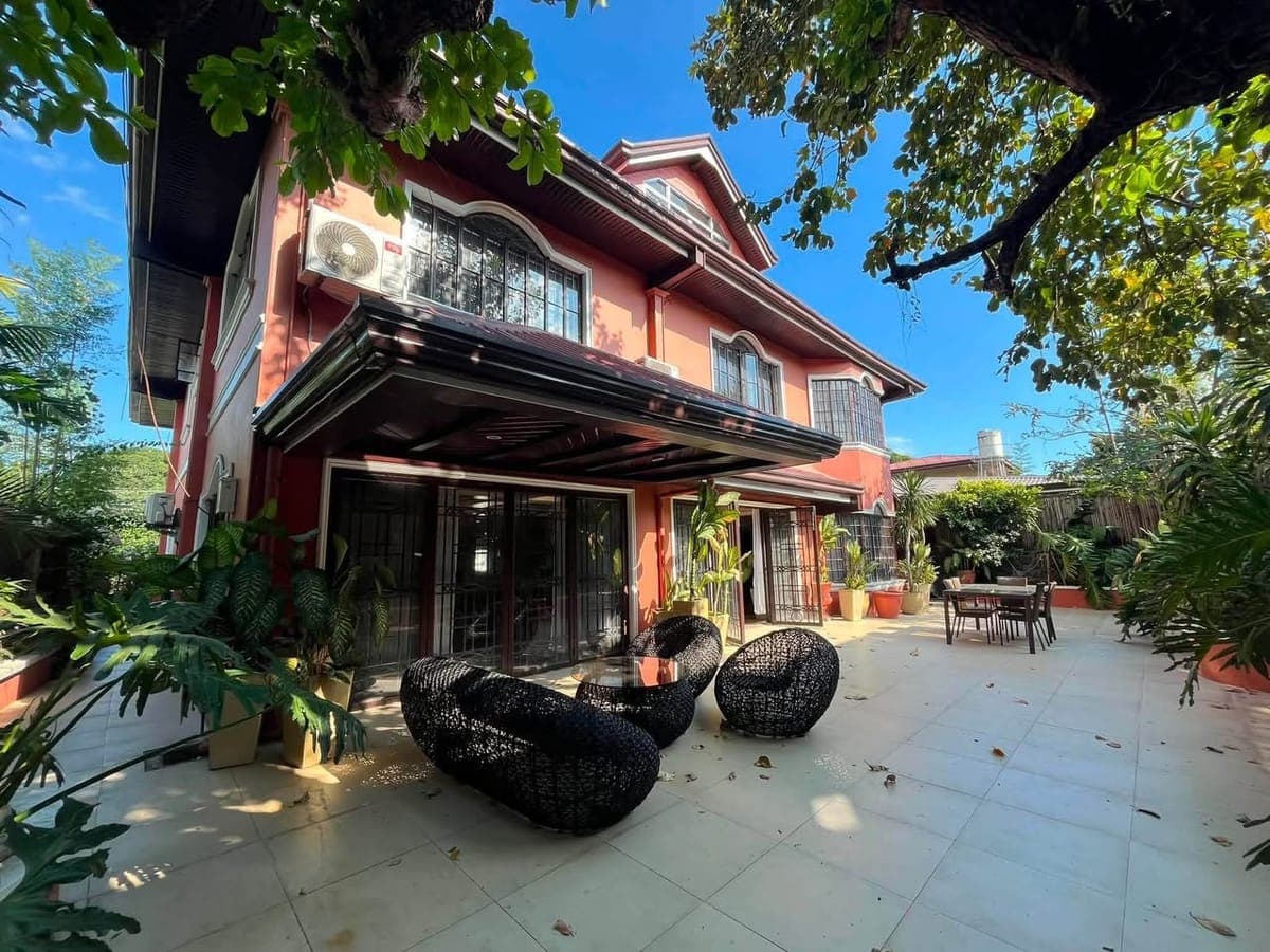 🏡 LUXURY 6-BEDROOM HOUSE FOR RENT - photo 1