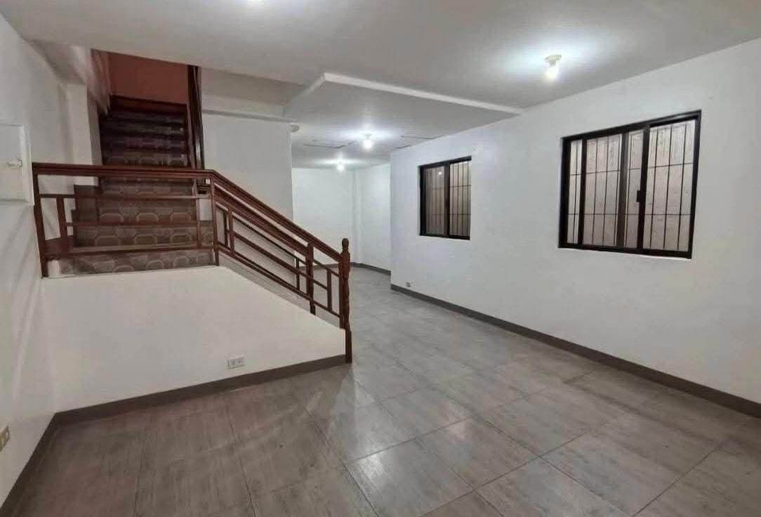 House for rent - photo 1