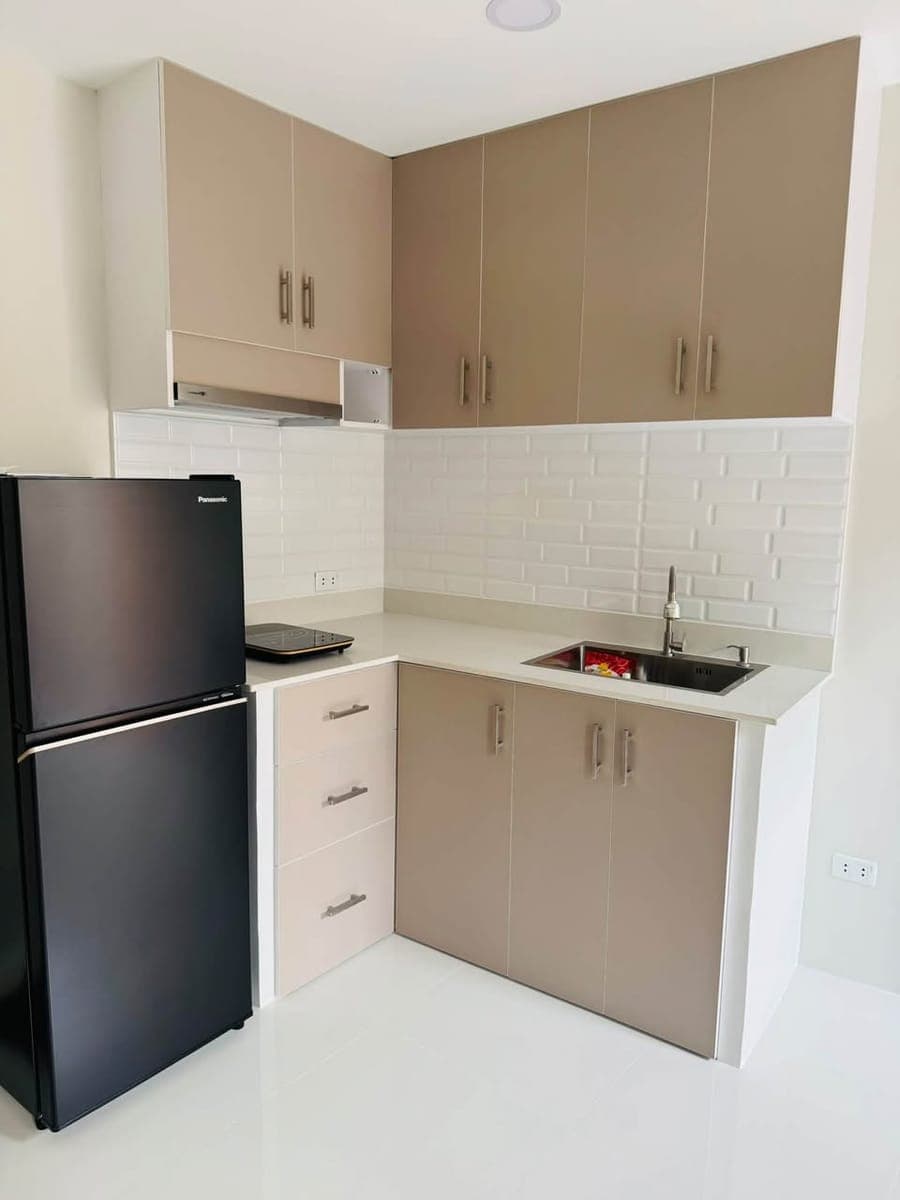 NEWLY BUILT MODERN STYLE 2 STOREY APARTMENT FOR RENT (appliances are not included) - photo 1
