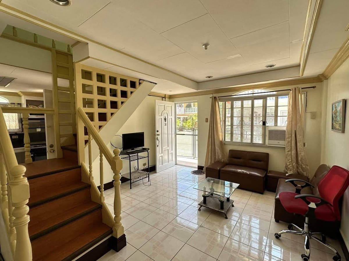 HOUSE FOR RENT - photo 1