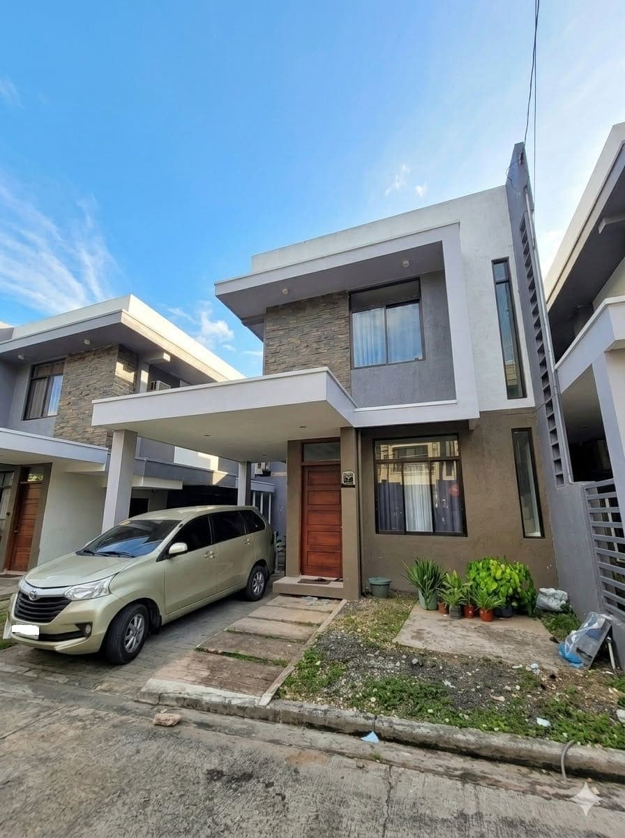 **🏡 FOR RENT FULLY FURNISHED 3 BEDROOMS HOUSE FOR RENT VILLA SEBASTIANA TAWASON MANDAUE CITY** - photo 1