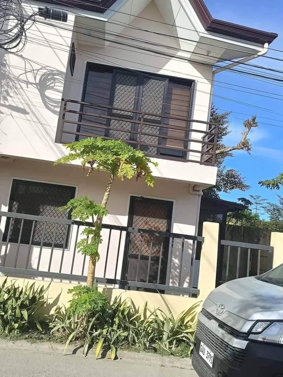 ‼️FOR RENT - 3BR House & Lot - photo 1