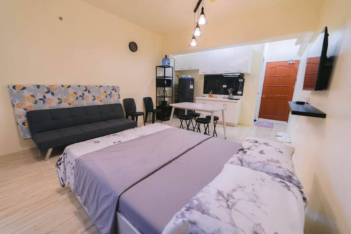 FOR RENT, Studio Unit with Balcony❗️ - photo 1