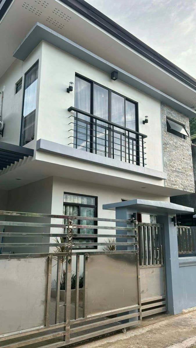 🏠 House For Rent ‼️ - photo 1