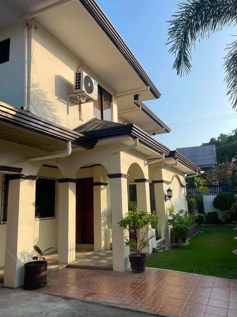 ‼️House with Pool ‼️Close to Beaches of Mactan ‼️Non flooded area ‼️ - photo 1