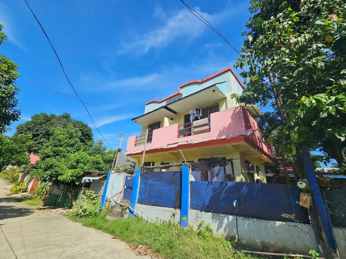 2 storey pad for rent - photo 1