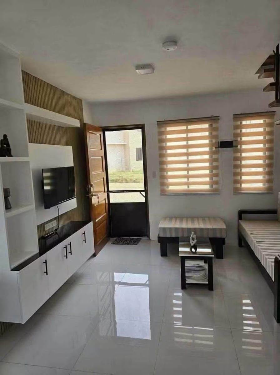 š” House For Rent, Brand New and Furnished - photo 1