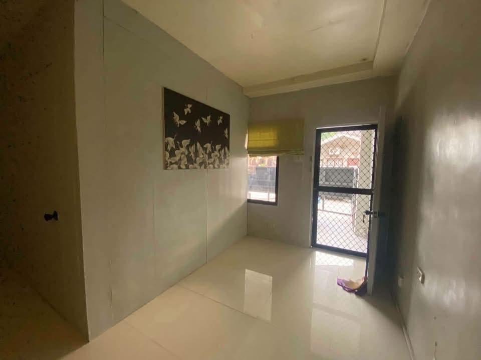 House For Rent - photo 1