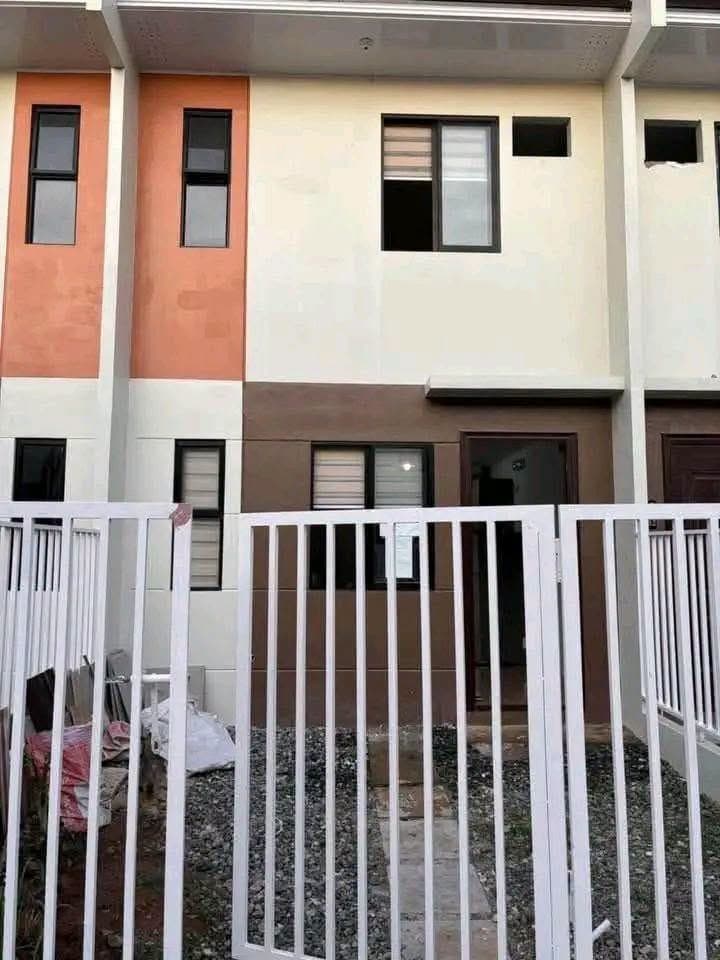 House for rent - photo 1