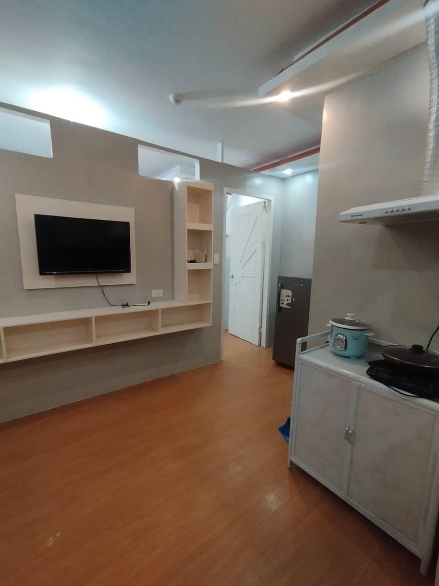 Condo for rent @ Bria flats kauswagan - photo 1