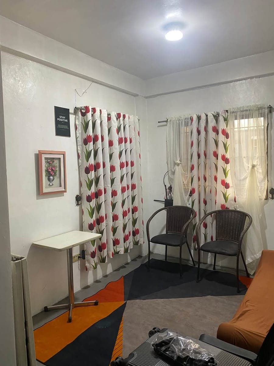 Available now Room for rent with 1 bedroom fully furnished with aircon, wifi 10k per month - photo 1