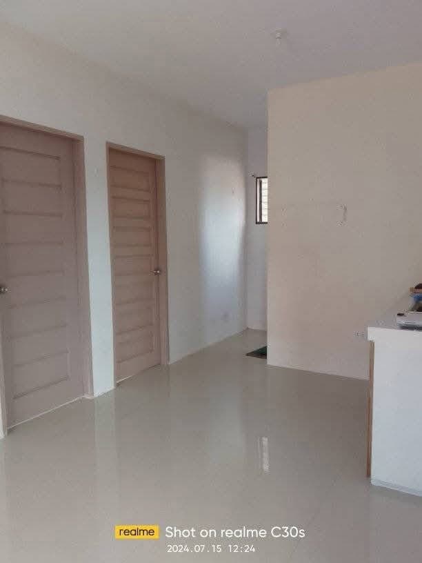 Room for rent Female only - photo 1