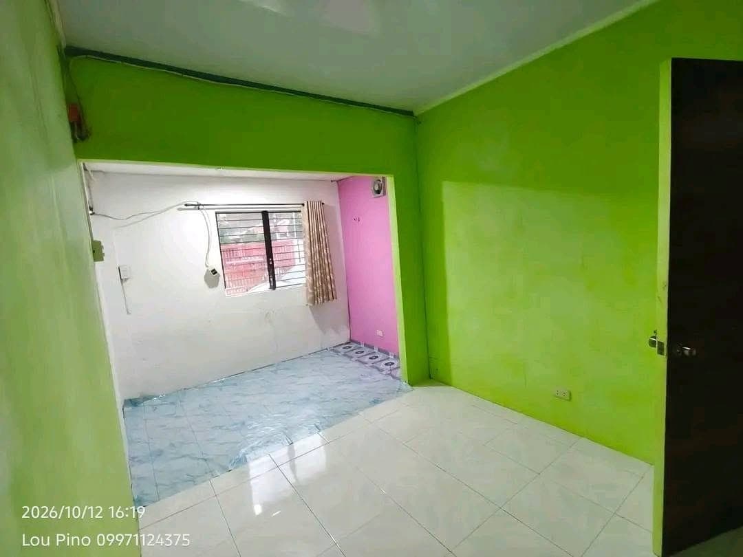 IPONAN 15K Rent Monthly with 4 Bedrooms, 1 Toilet, gated had car park. - photo 1