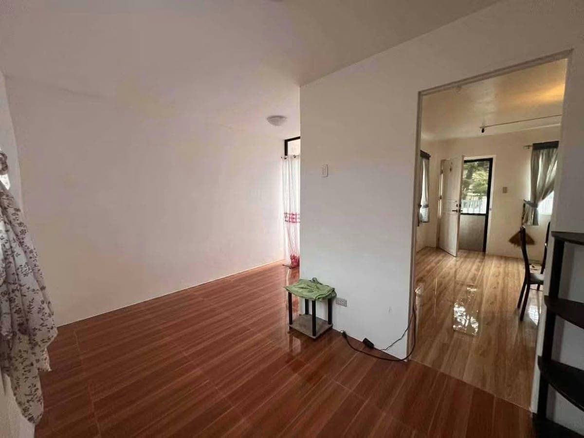 Rent 12k Monthly - photo 1