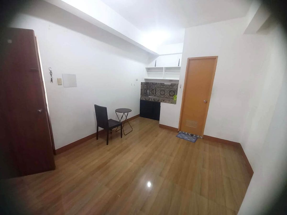 Room for rent available now Studio type 8k per month, 1 month advance & 1 month dposit - photo 1