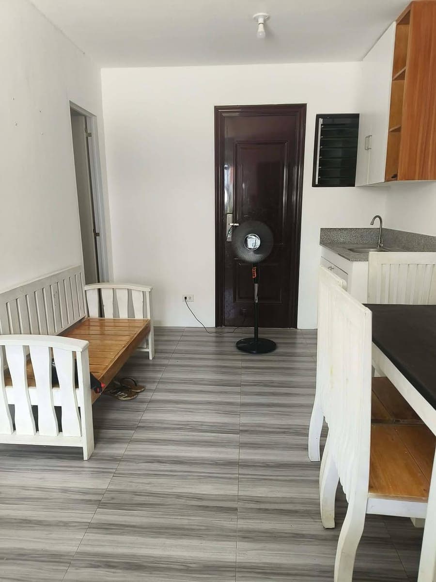 2 storey Townhouse for Rent! - photo 1