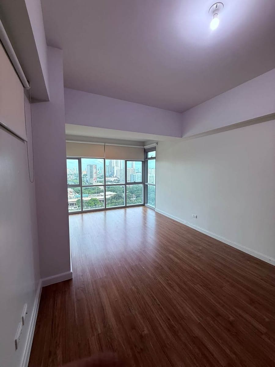 OREAN PLACE 2BR UNIT FOR LEASE! Semi furnished - photo 1