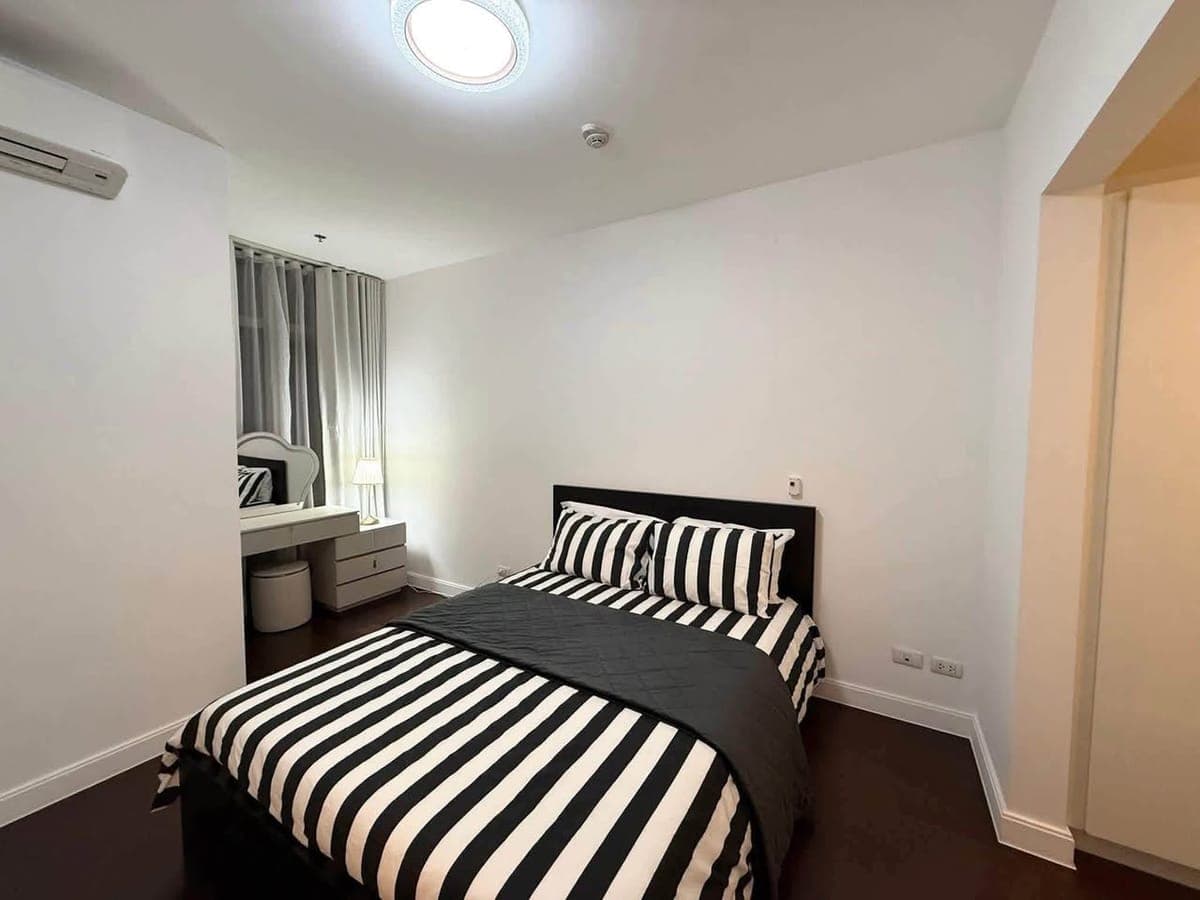 West Gallery Place for Rent/Sale - photo 1