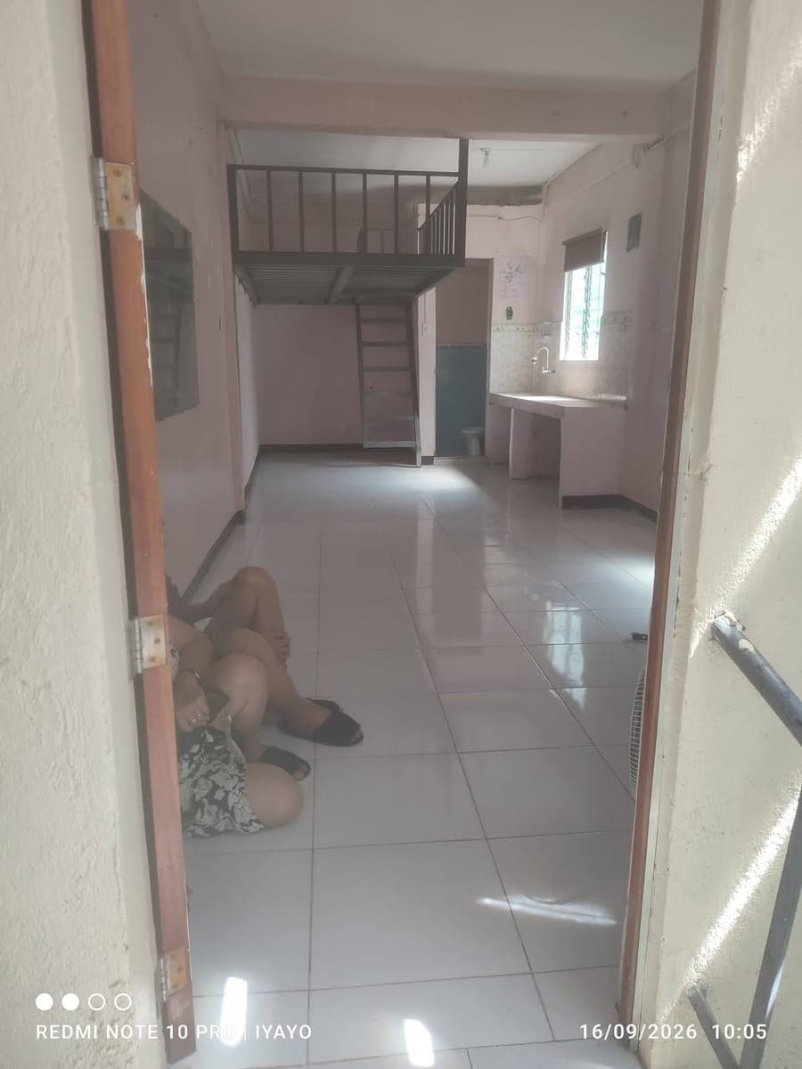 Room for rent (2nd floor) - photo 1