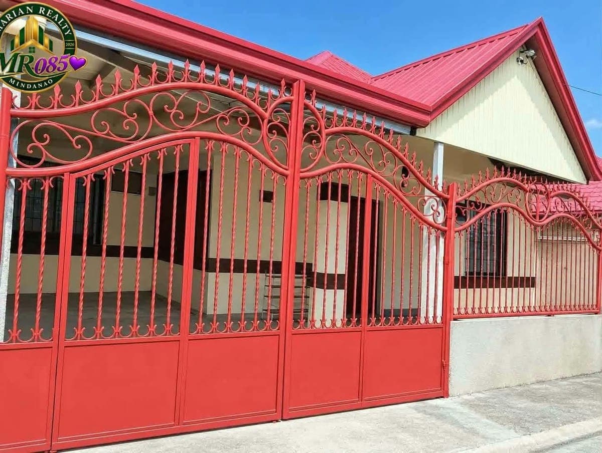 HOUSE FOR RENT β COMPLETE AMENITIES! - photo 1