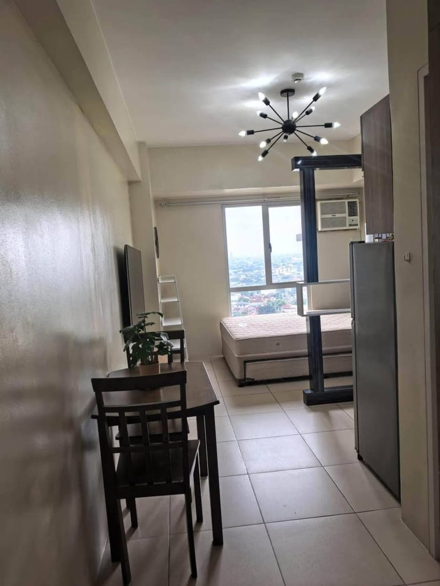 FOR RENT: ₱18,000/month. | Inclusive Association dues - photo 1