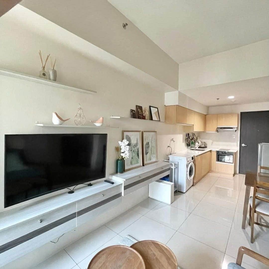 FOR LEASE - Park West Uptown BGC, Taguig City - photo 1