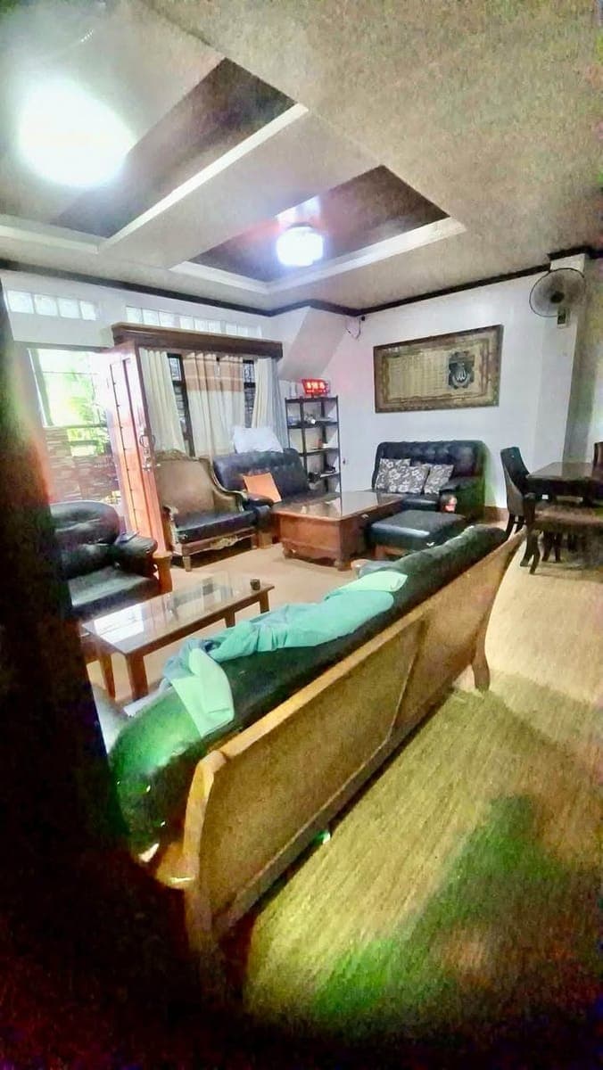 ๐ก FURNISHED 3-STOREY HOUSE FOR RENT! โจ - photo 1