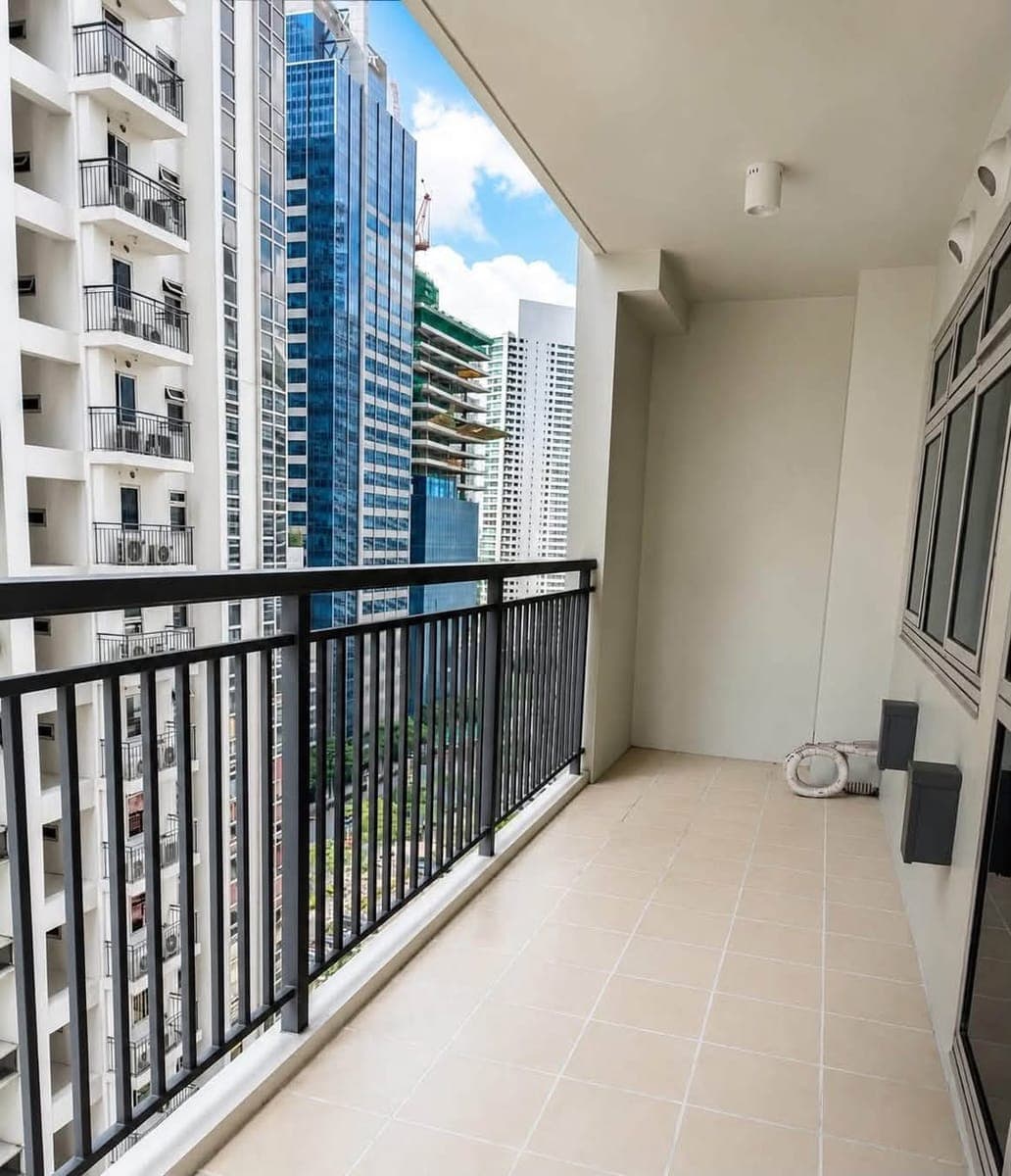 FOR LEASE - photo 1
