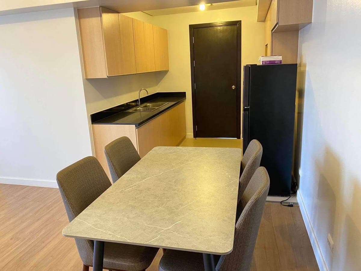 High Park T2 - 2BR FOR LEASE - photo 1