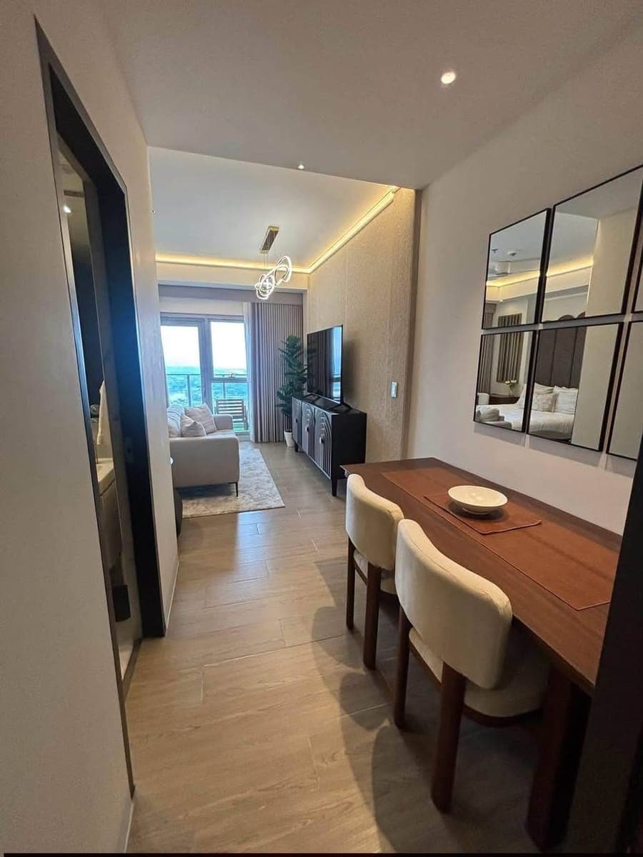 FOR LEASE | UPTOWN ARTS RESIDENCES BGC - photo 1