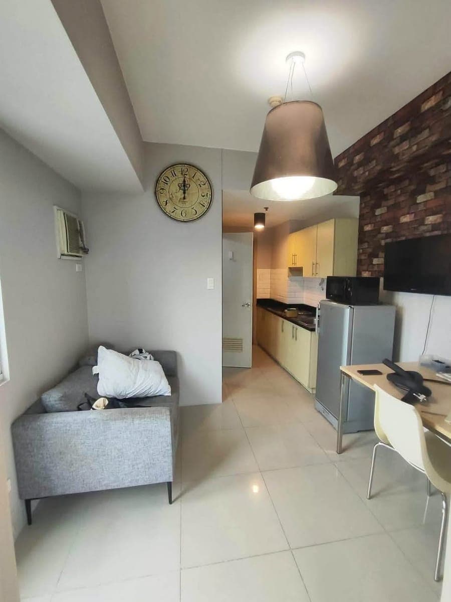 RUSH CONDO FOR RENT – GRASS RESIDENCES - photo 1