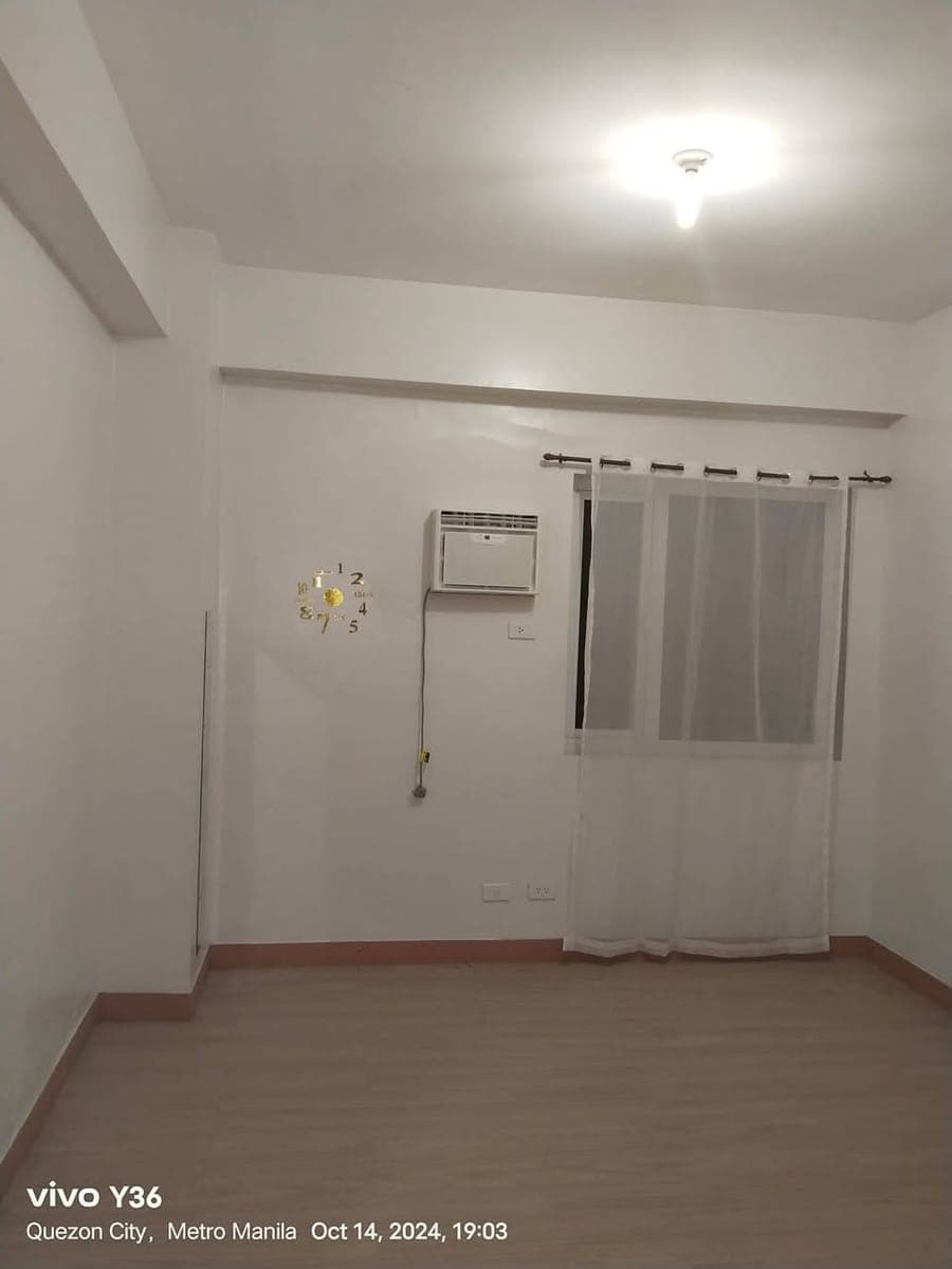 RUSH! FOR RENT TREES RESIDENCE NEAR SM FAIRVIEW - photo 1