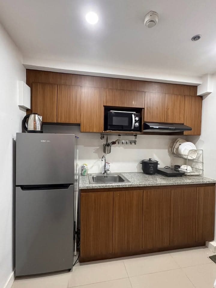 🏡 2BR Fully Furnished Condo for Rent – Timog, Quezon City - photo 1