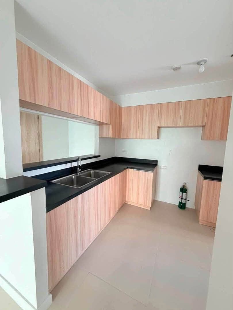FOR RENT : PARK CASCADES 2 BEDROOM - photo 1