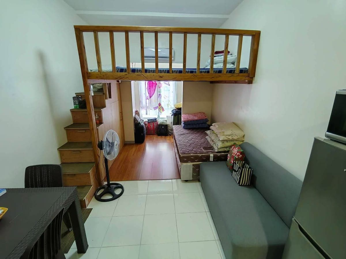 🏢 FOR RENT – FULLY FURNISHED Studio Condo Unit (facing the swimming pool) - photo 1
