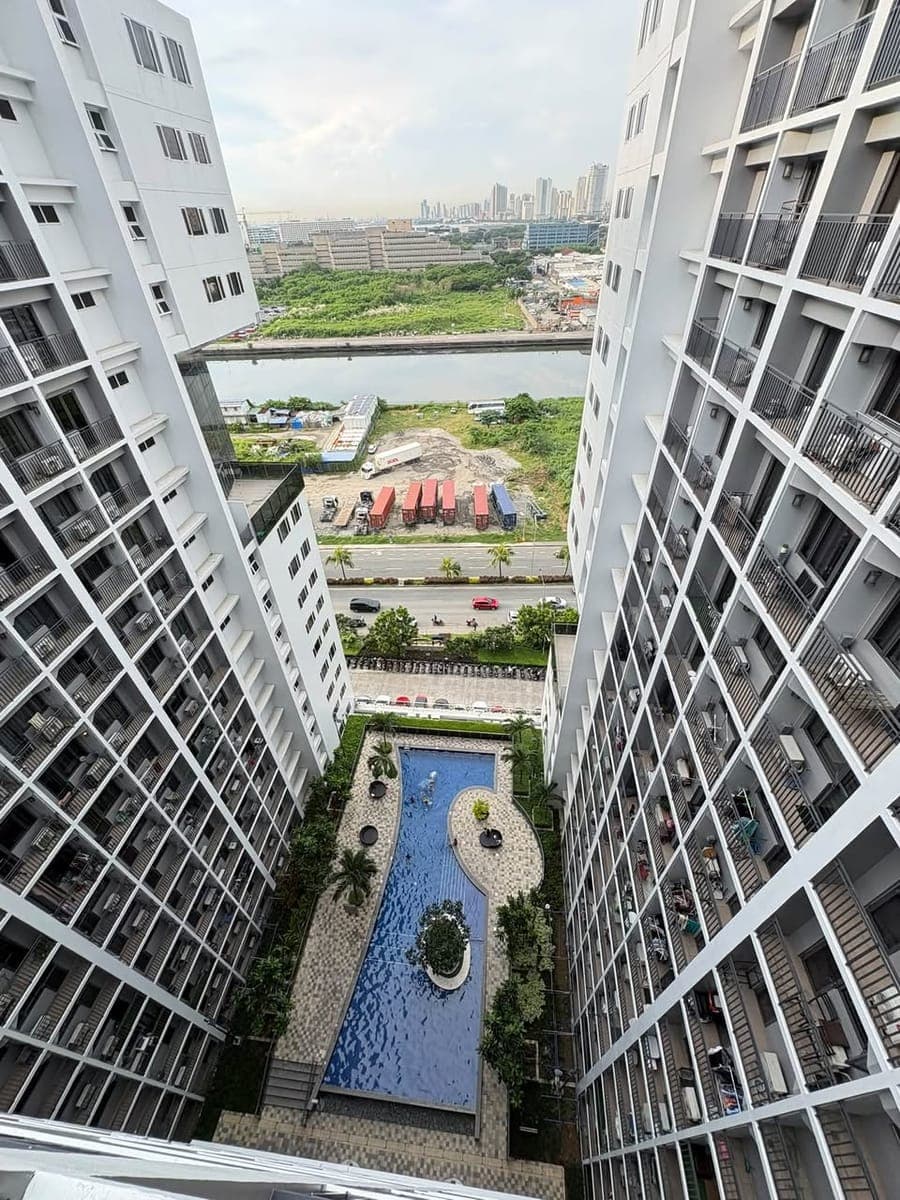 SHORE 2 RESIDENCES FOR RENT - Pasay City walking distance to Moa - photo 1
