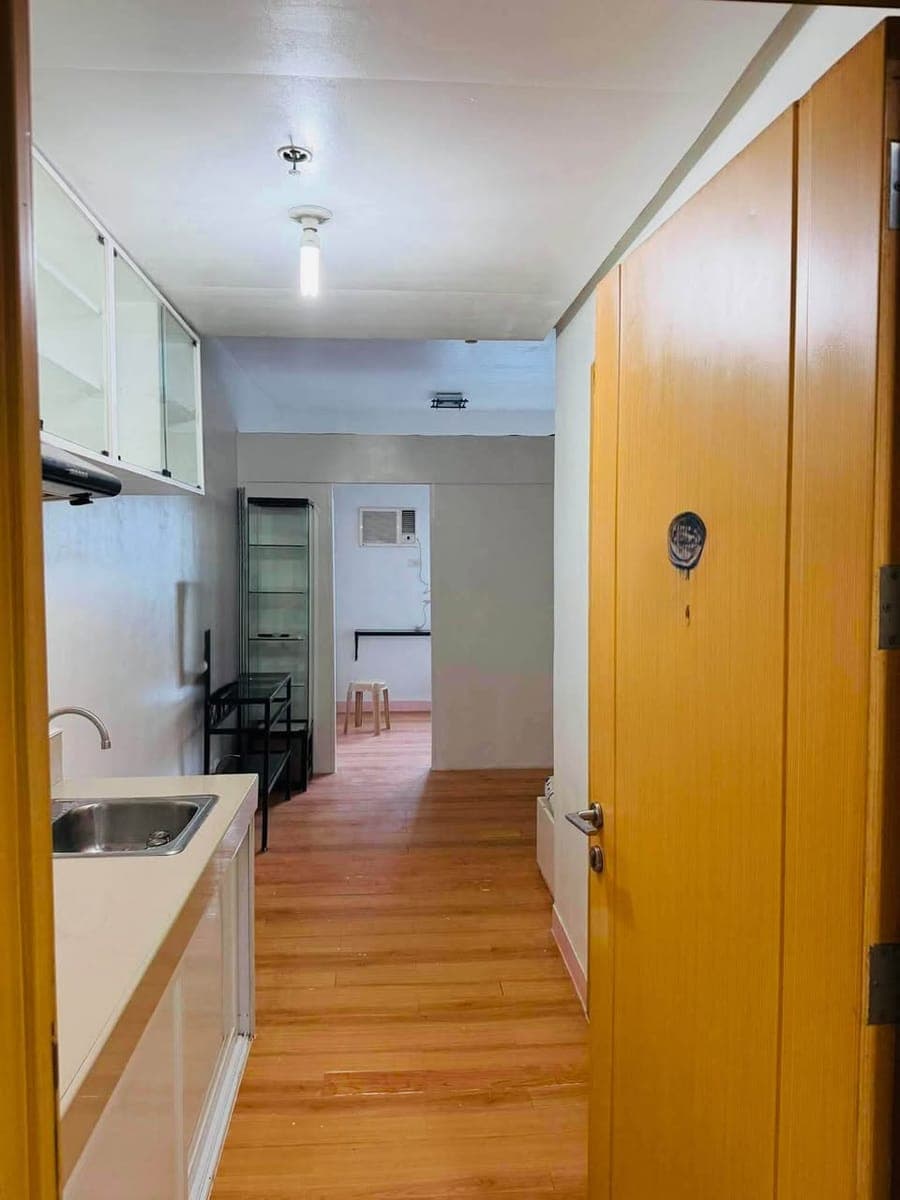 FOR RENT — 1-BEDROOM SEMI-FURNISHED CONDO - photo 1