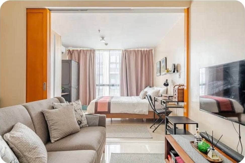 FOR RENT - ONE UPTOWN RESIDENCES - photo 1