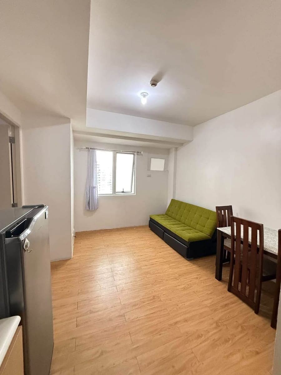 1 Bedroom Condo Unit for Rent - photo 1