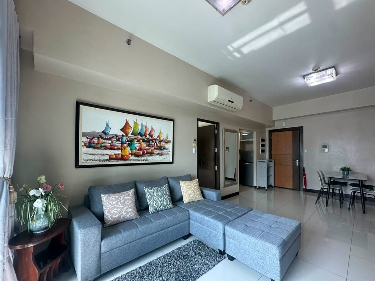 🏙️ FOR RENT & FOR SALE | Spacious 1BR Executive Suite at 8 Forbestown Road, BGC - photo 1