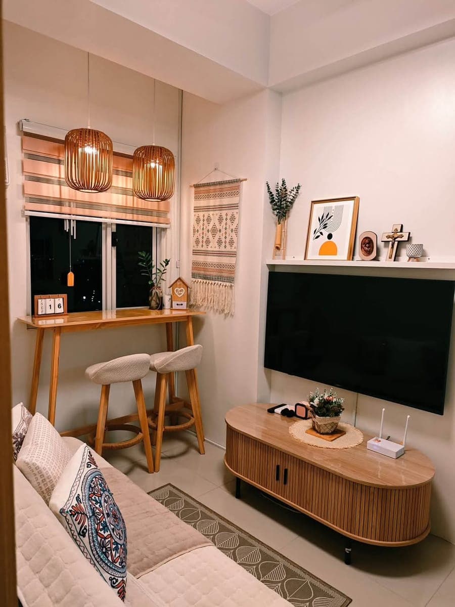 CONDO FOR RENT - photo 1