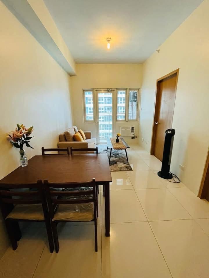 For Lease and Sale: Fully furnished 1 Bedroom in Time Square West BGC, Taguig City - photo 1