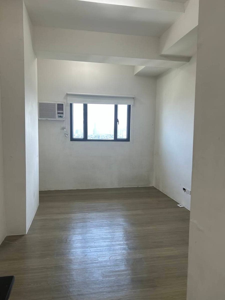 VISTA 309 STUDIO UNIT FOR RENT - photo 1
