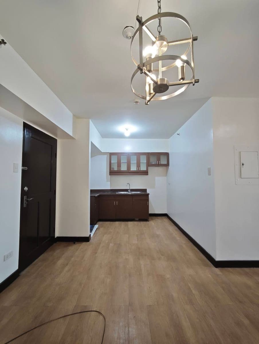 🏠FOR RENT: Royal Palm , Acacia Estates Taguig City - photo 1