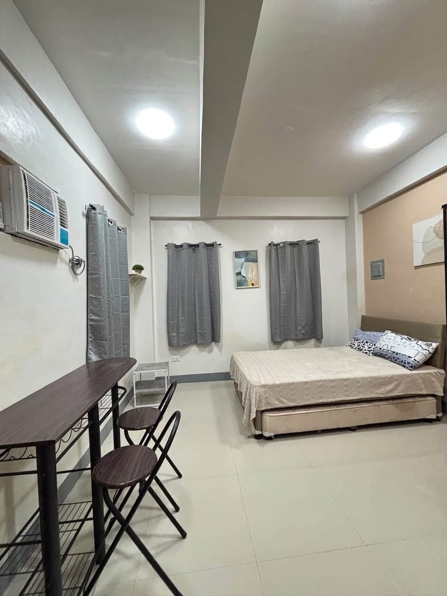 Unit for rent 2nd floor fully furnished - photo 1