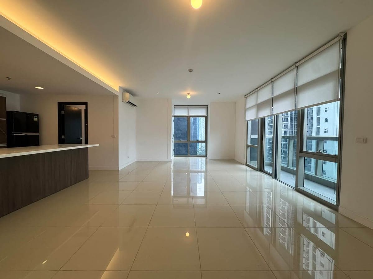West Gallery Place 2BR Unit for Lease - photo 1