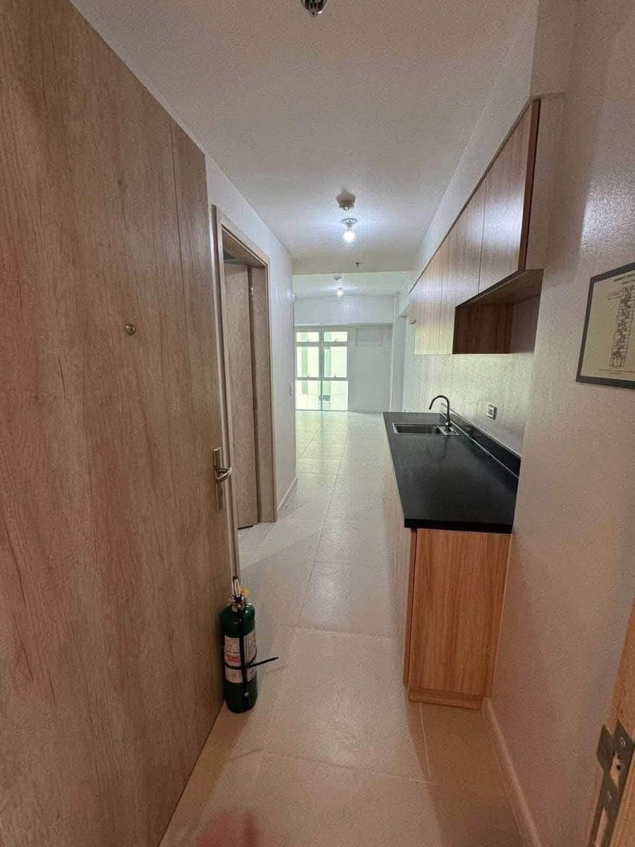 FOR RENT : PARK CASCADE STUDIO UNIT - photo 1